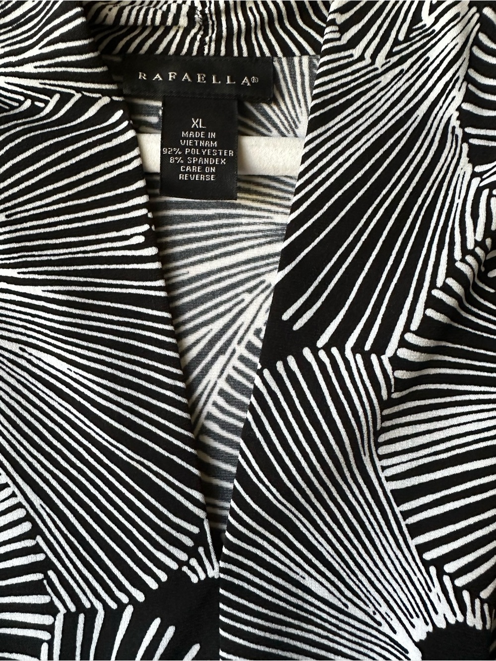 Rafaella Black & White Sleeveless Top Size XL - Picture 5 of 6